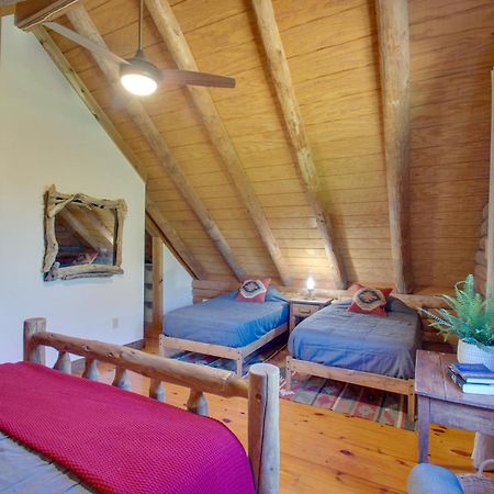 Cozy Log Cabin Getaway With Fire Pit And 3 Acres! Ruckersville Exteriör bild
