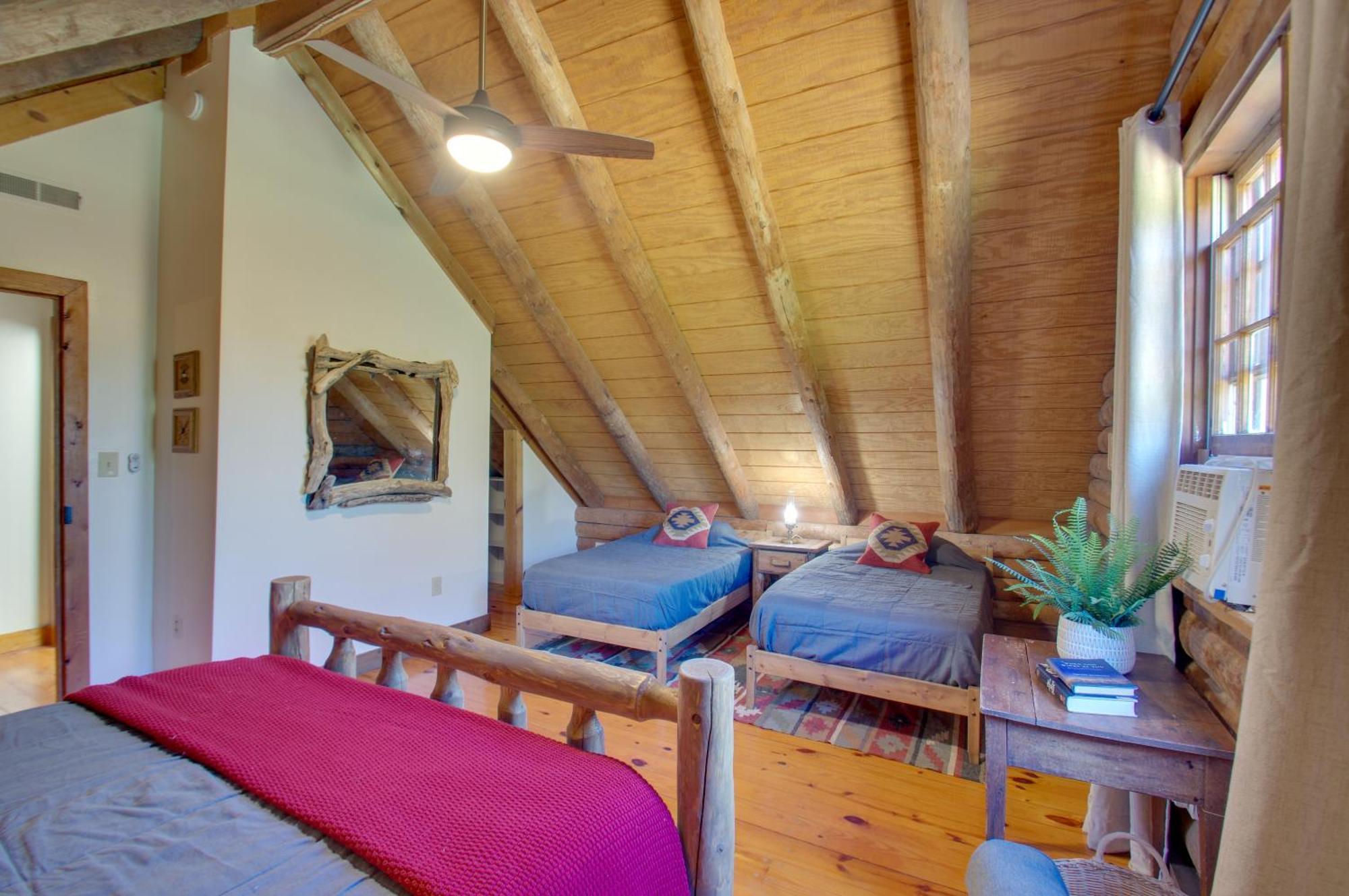 Cozy Log Cabin Getaway With Fire Pit And 3 Acres! Ruckersville Exteriör bild