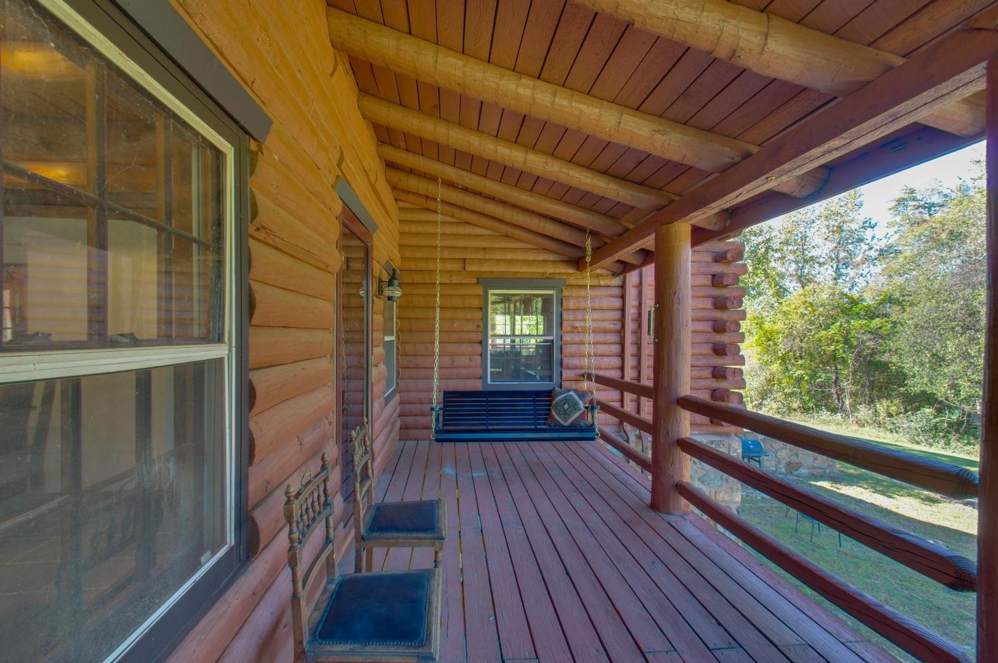 Cozy Log Cabin Getaway With Fire Pit And 3 Acres! Ruckersville Exteriör bild