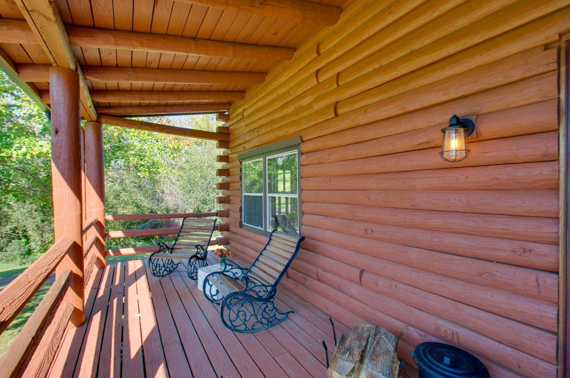 Cozy Log Cabin Getaway With Fire Pit And 3 Acres! Ruckersville Exteriör bild